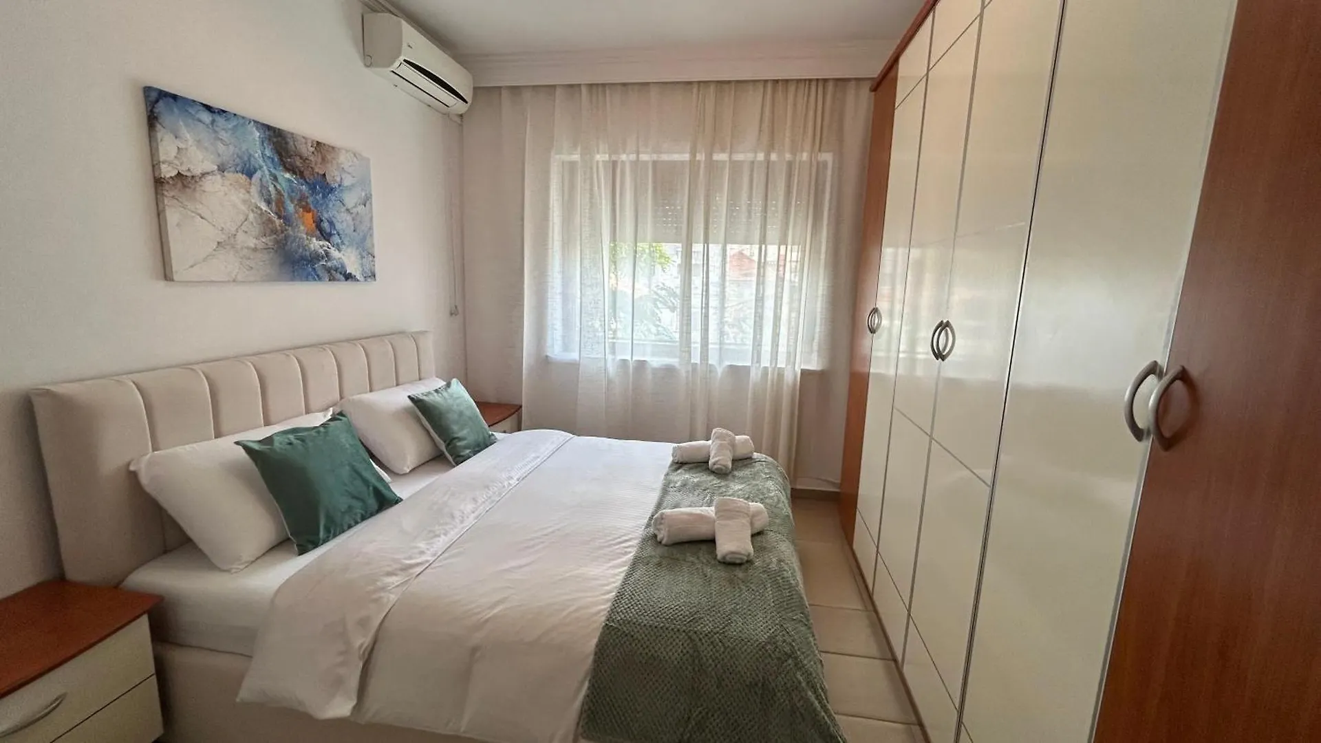 Apartment 5 Tirana Newbazaar